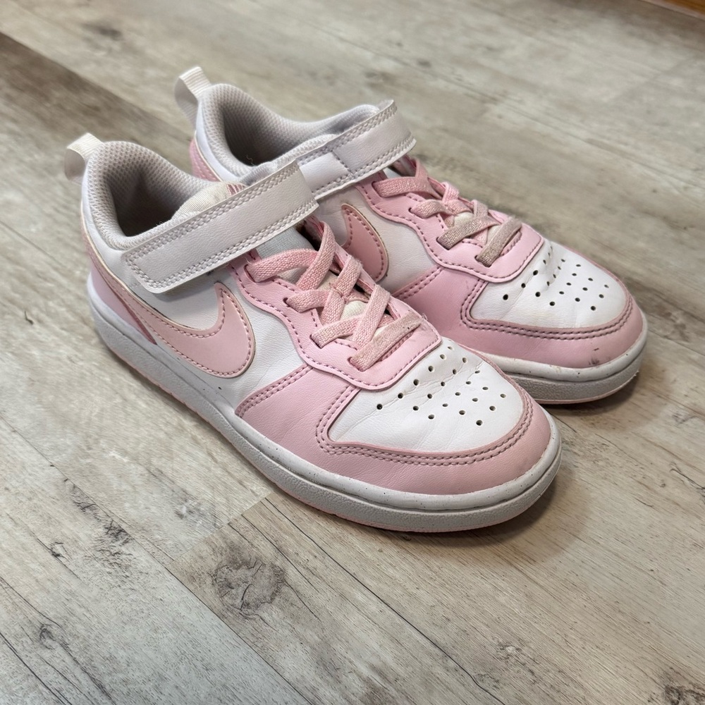 Girls nike dunks size 12 c